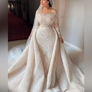 NEW Bella Bellini $1,600 Couture Wedding Dress